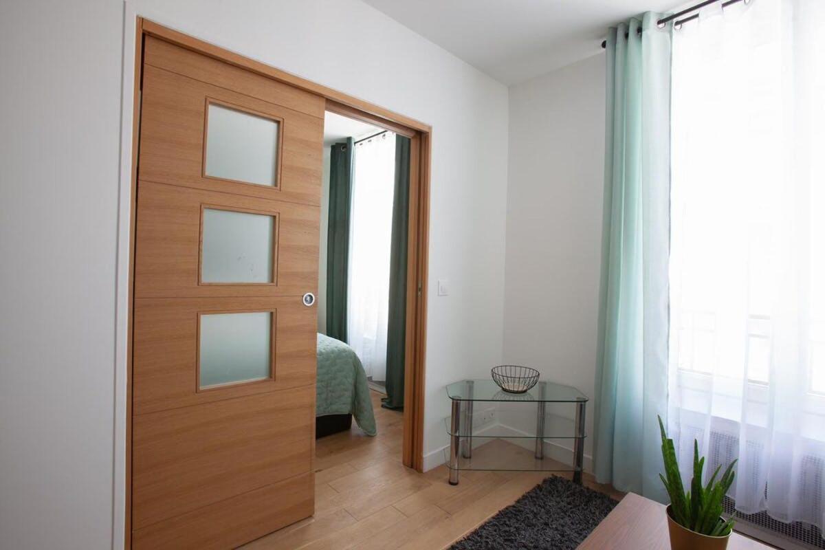 2 - Vendome - Rue Volney - 2 *