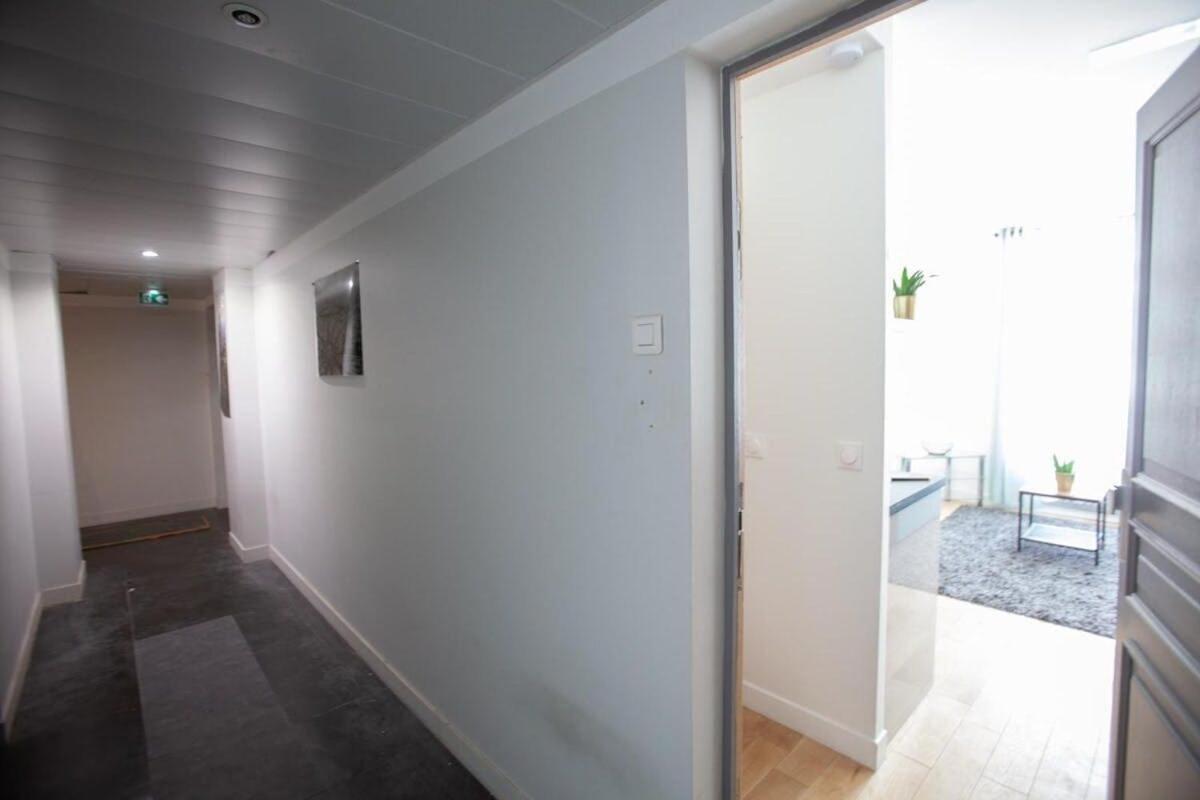 2 - Vendome - Rue Volney - 2 Apartment